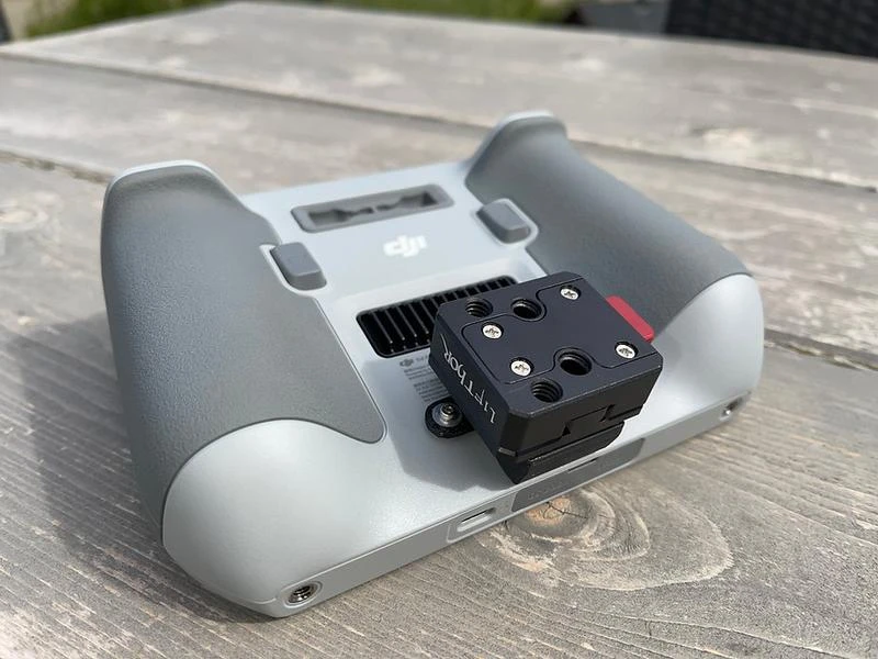 LifThor Stativ Halterung für DJI RC RM330 2 LifThor Stativ Halterung für DJI RC RM330 – Bild 2